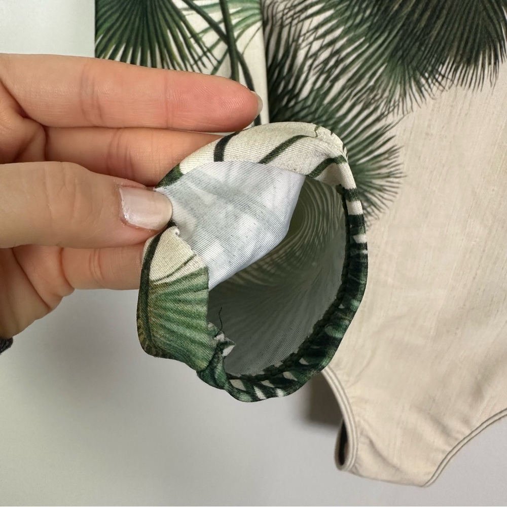 Agua de Coco Palm Print Long Sleeve One Piece Swimsuit - Picture 4 of 9
